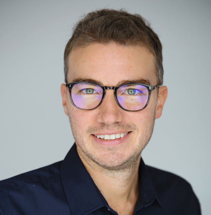 Dr. Michael Berthold - Implantologe in der Praxis Seehofer in München