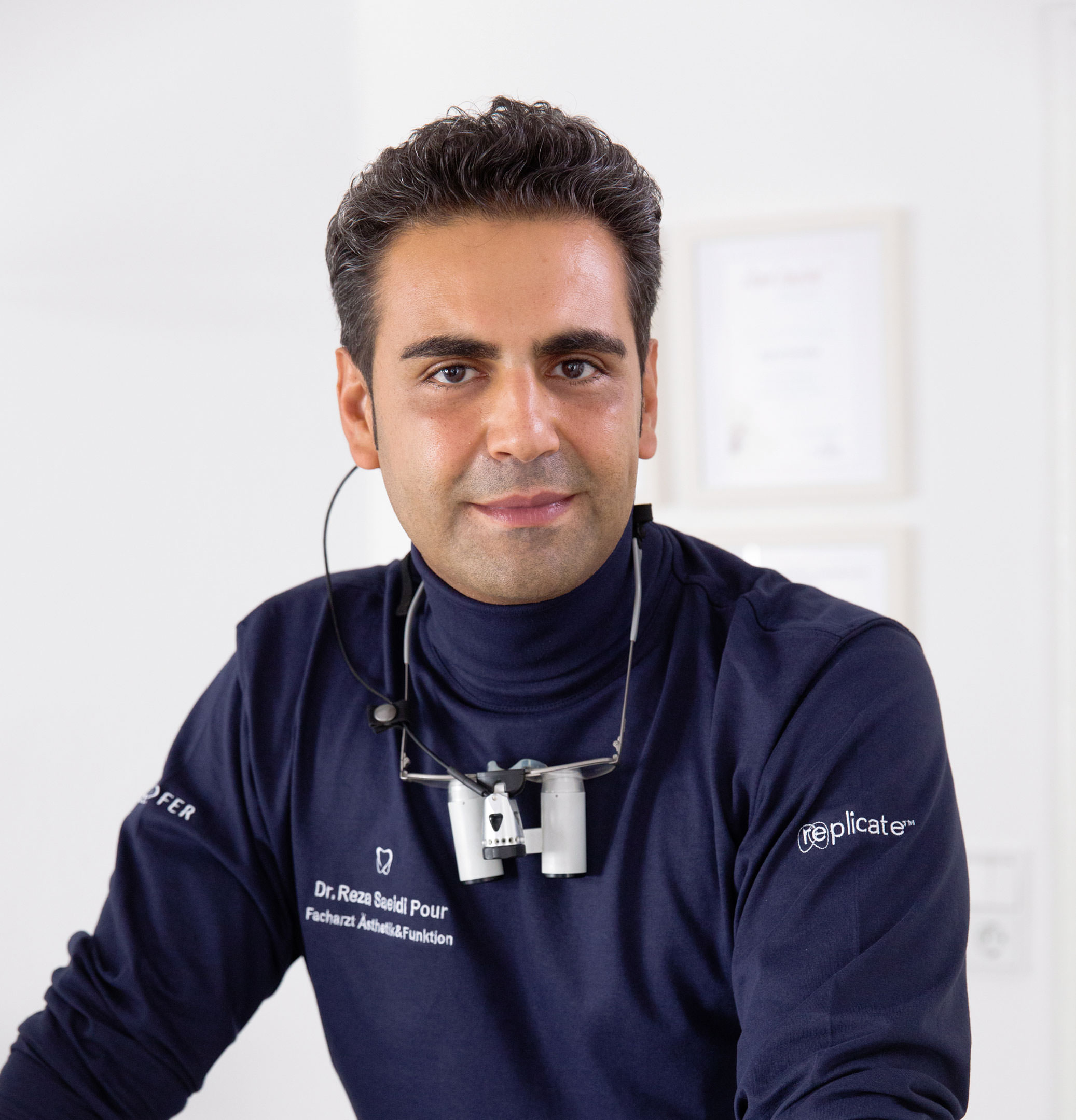 Dr. Reza Saeidi Pour - Zahnarzt in der Praxis Seehofer in München